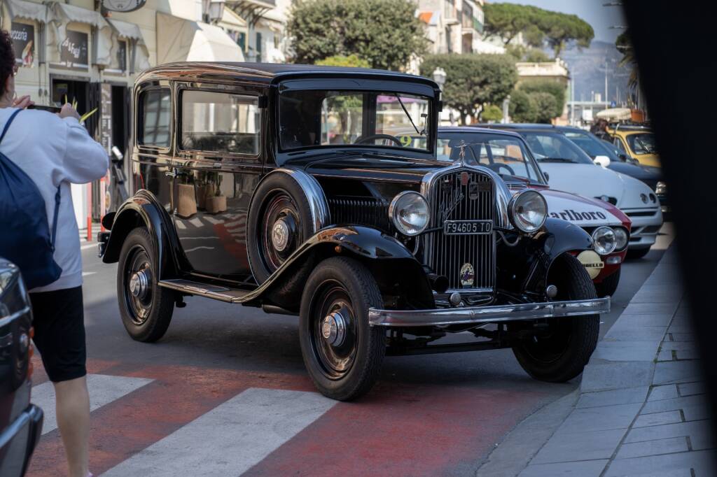 Auto ventennali pronte a mettersi in mostra per il terzo raduno “Città di Loano”