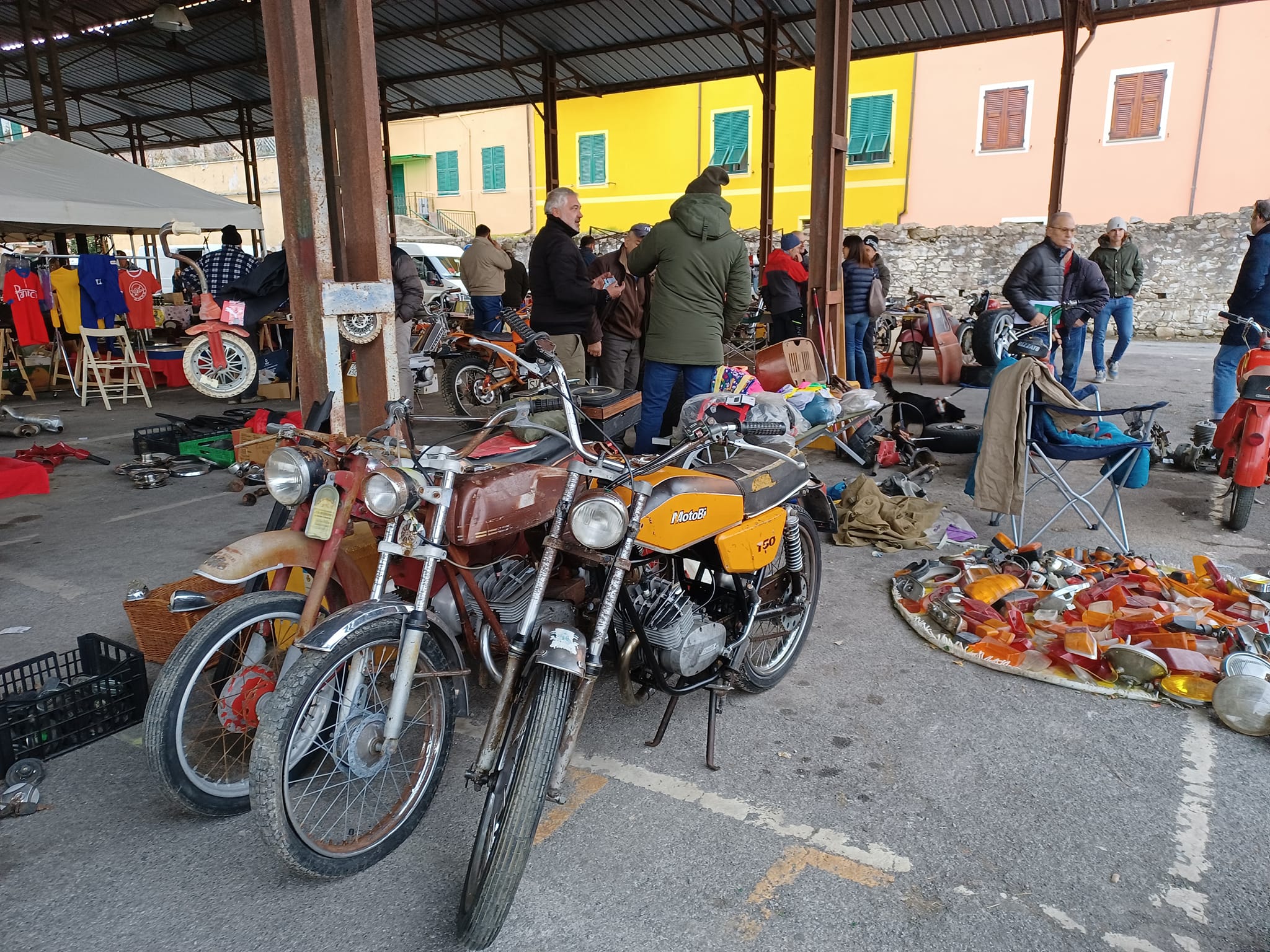 Ad Albenga due giorni dedicati alla mostra scambio di auto, moto e cicli Ad Albenga due giorni dedicati alla mostra scambio di auto, moto e cicli