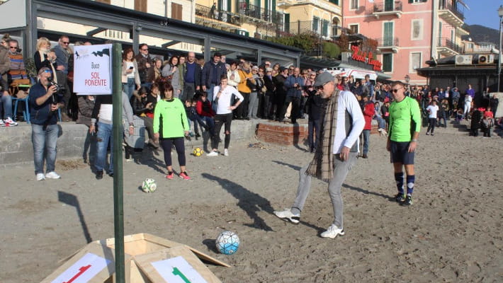 E’ iniziato il countdown per la decima edizione del “Footgolf in spiaggia” ad Alassio Sv E’ iniziato il countdown per la decima edizione del “Footgolf in spiaggia” ad Alassio Sv